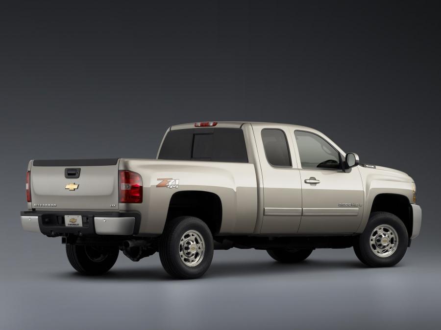  Chevrolet Silverado 2500 HD Z71 Extended Cab 2007 года  (фото 3 из 10)